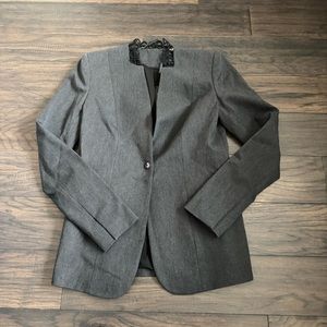 Elie Tahari Tori jacket size 2 NWT